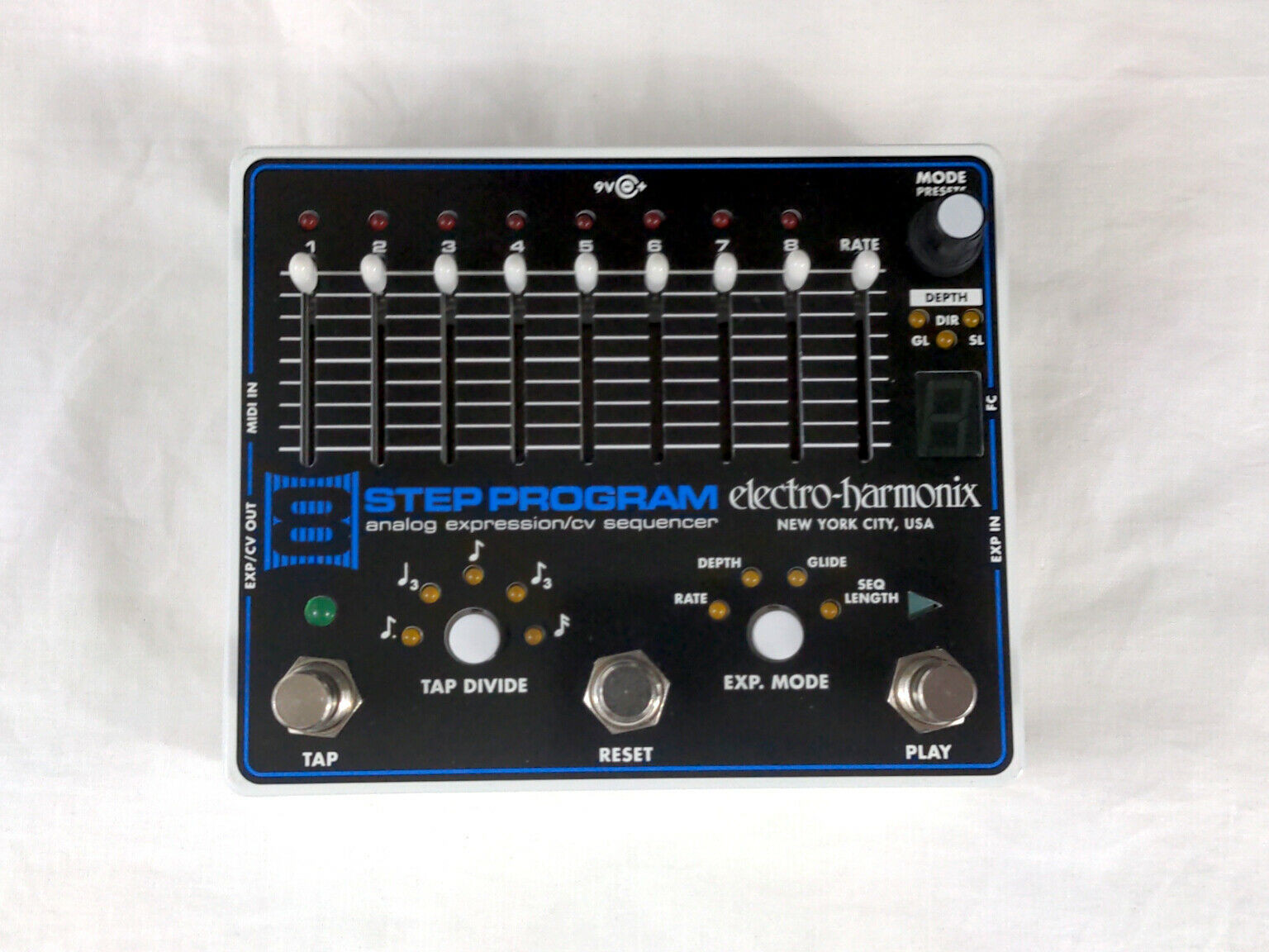 Electro-Harmonix 8 Step Program sequencer pedal — black enclosure with sliders
