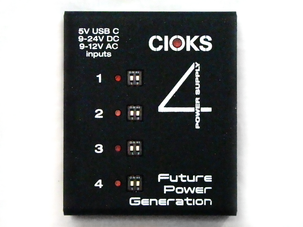 CIOKS 4 Expander power supply — front panel with four outputs