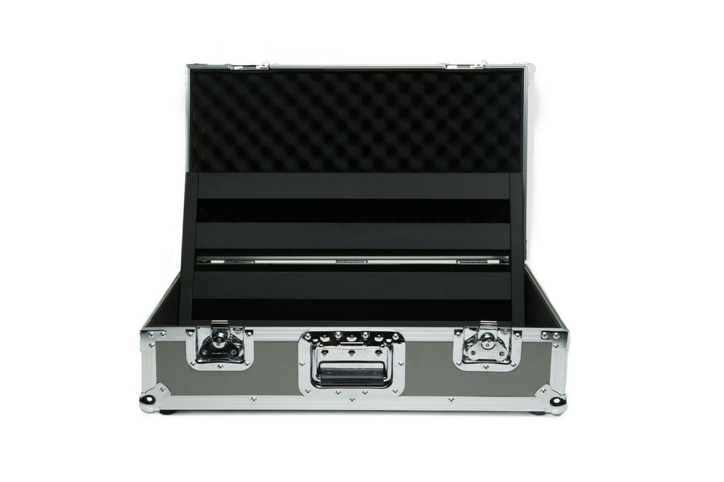 Pedaltrain Classic 2 pedalboard — included accessories