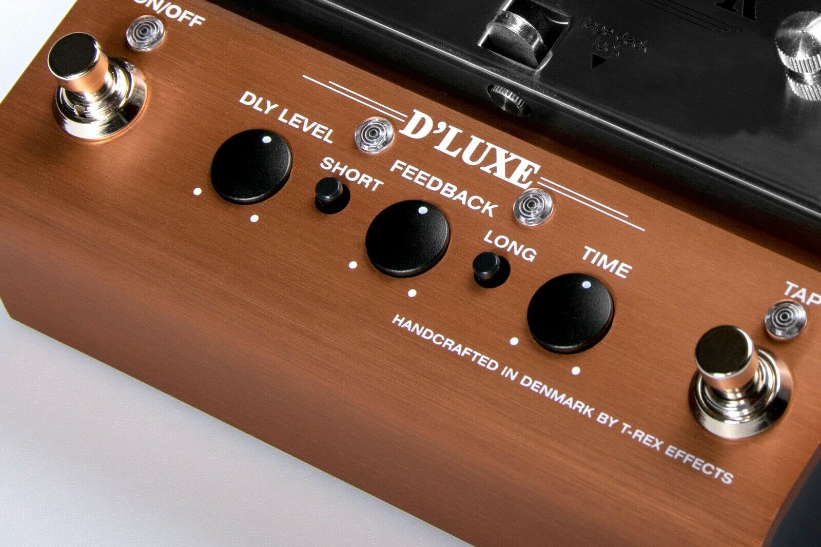 T-Rex Replicator D'Luxe back panel with Saturation knob