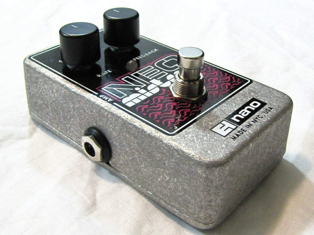 Electro-Harmonix Neo Mistress flanger pedal — side and label detail