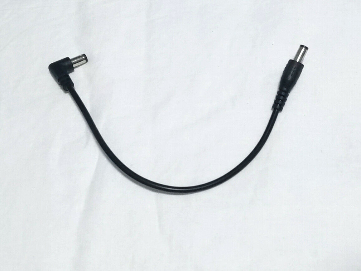 One Control DC-15-LS 15 cm black DC power cable with one angle plug and one straight plug
