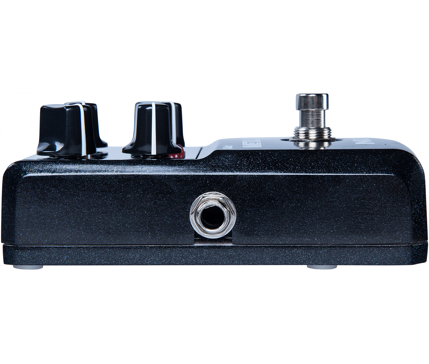 NUX Metal Core Deluxe distortion pedal — side input output jacks