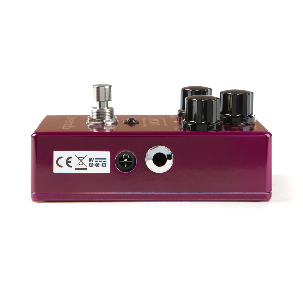 MXR M305 Tremolo pedal - knob and switch detail