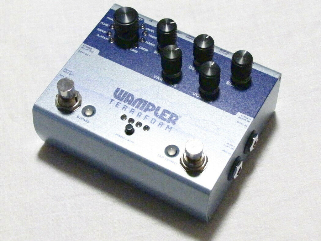 Wampler Terraform modulation pedal control knobs and effect selector