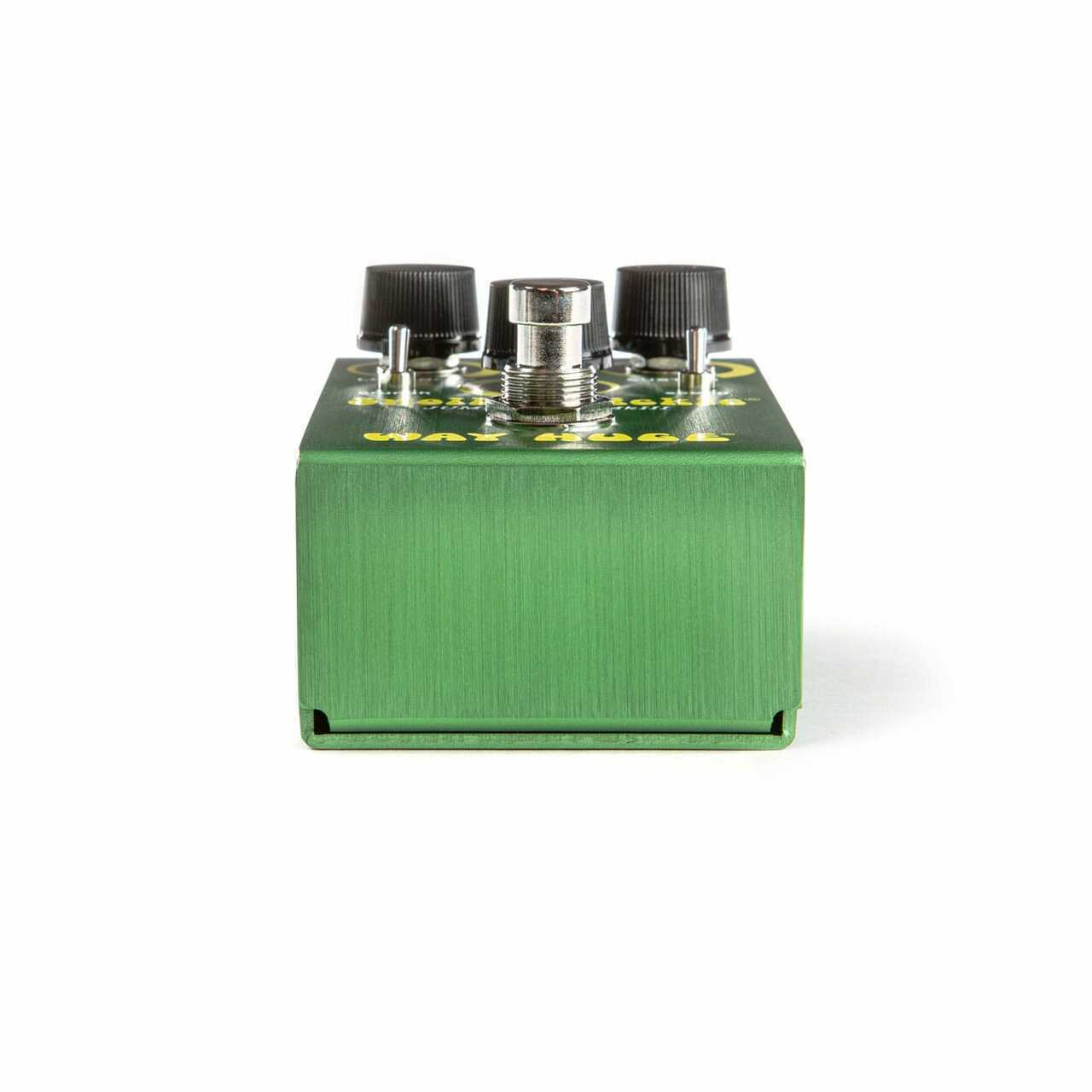 Way Huge Swollen Pickle fuzz pedal footswitch detail