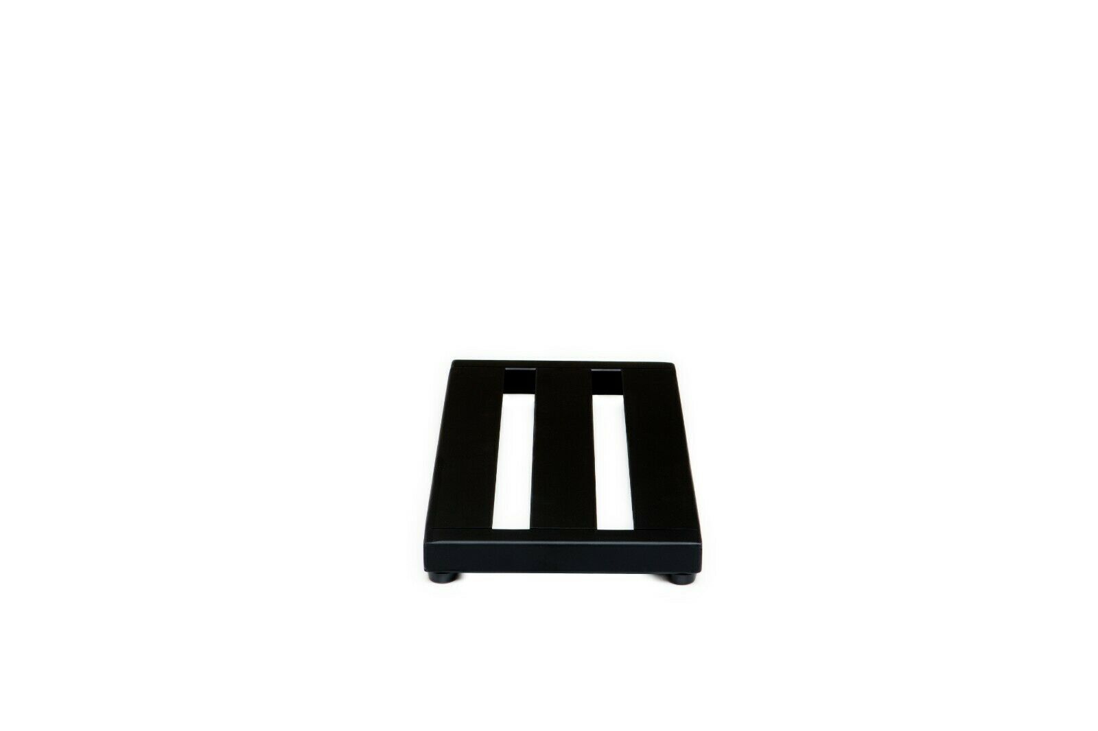 Pedaltrain Metro 16 pedalboard — hook-and-loop and zip tie accessories