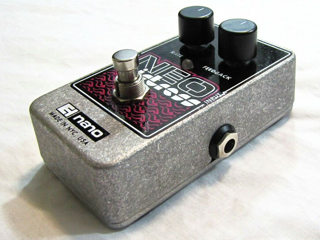 Electro-Harmonix Neo Mistress flanger pedal — angled view