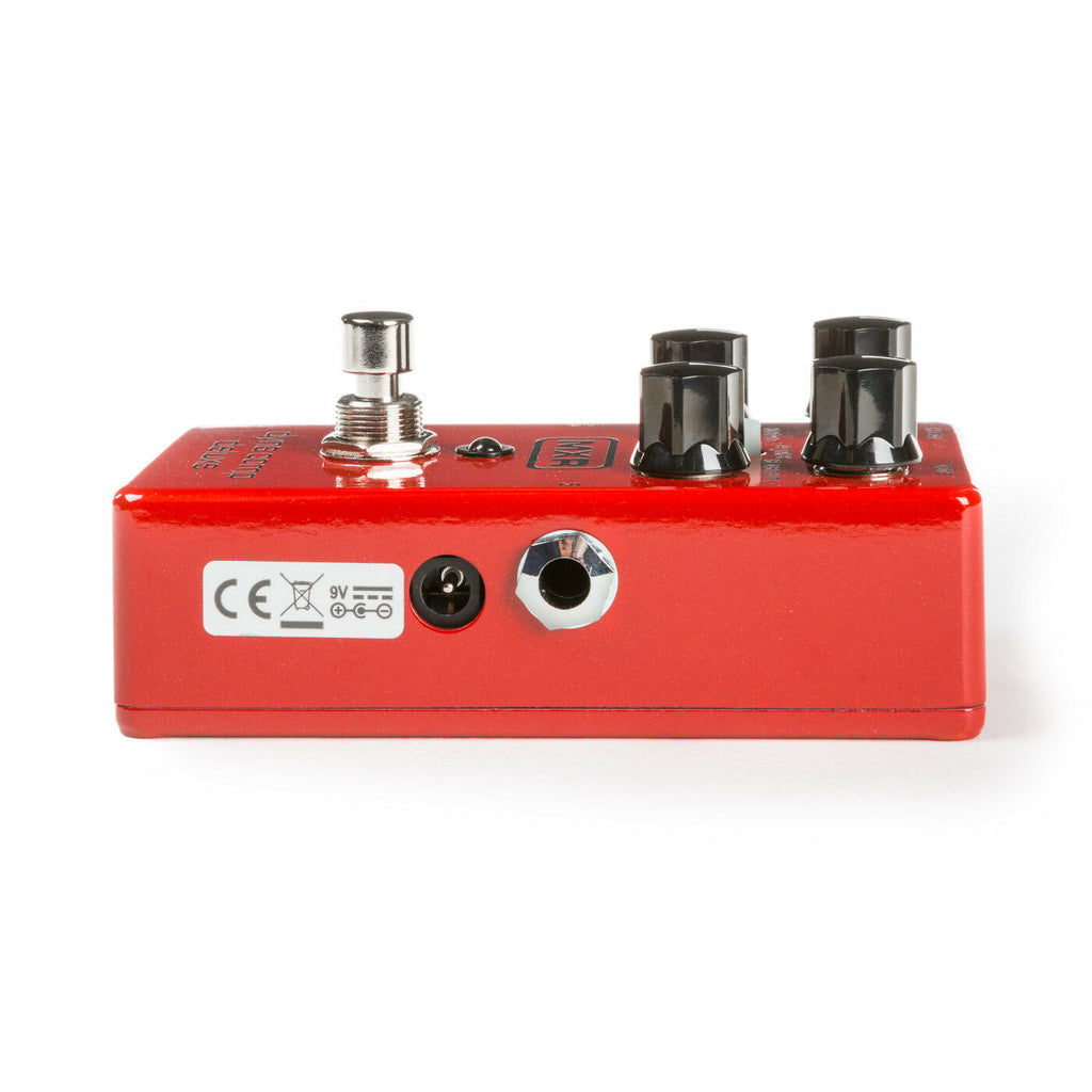 MXR M228 Dyna Comp Deluxe compressor pedal — red, footswitch detail