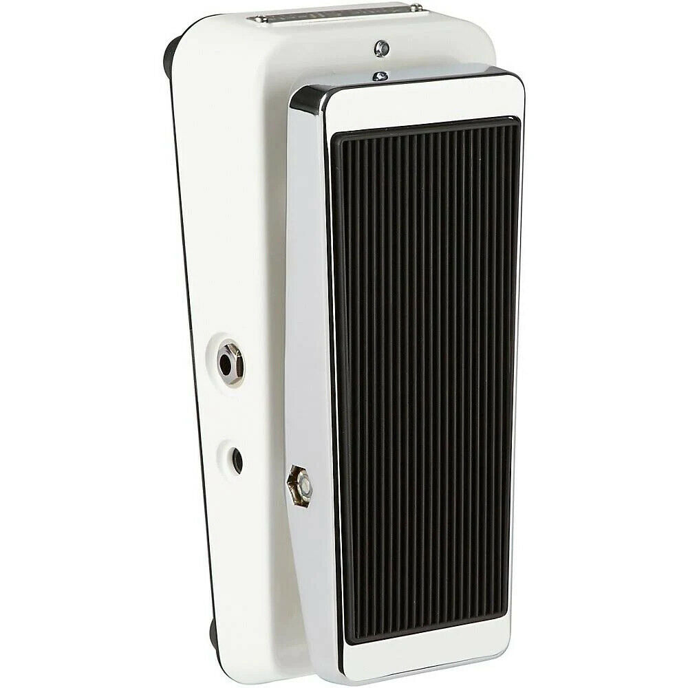 Xotic XW-1 Wah pedal input and output jacks