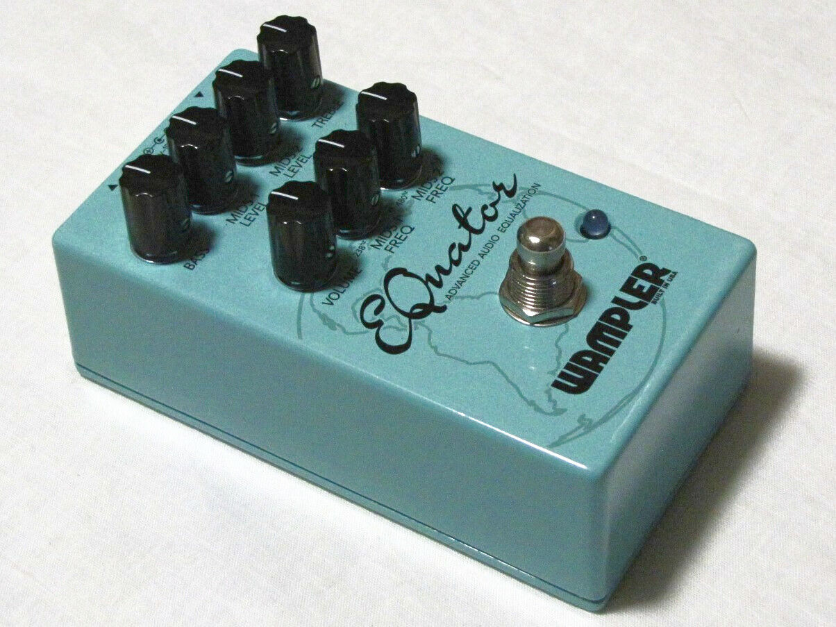 Wampler EQuator equalizer pedal detail view of semi-parametric mid controls