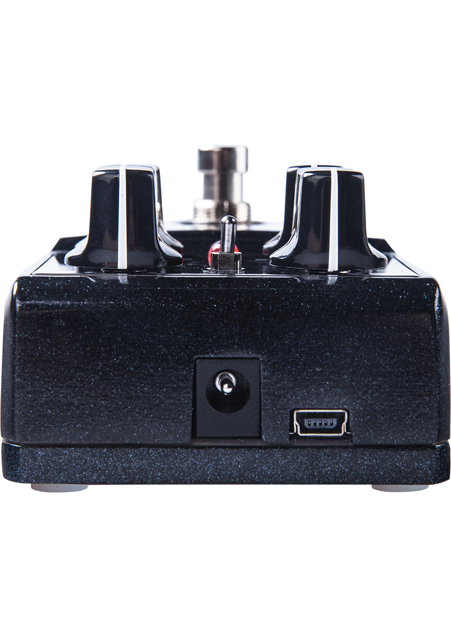 NUX Metal Core Deluxe distortion pedal — footswitch and LED close-up