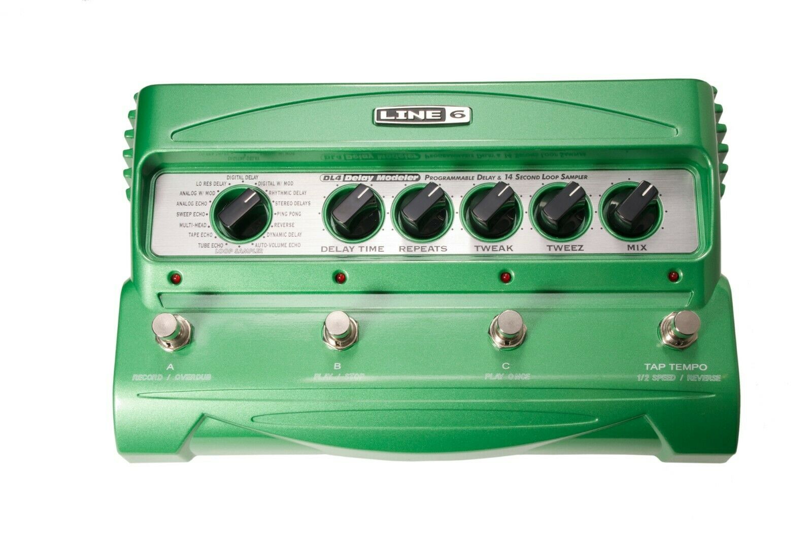 Line 6 DL4 Delay Stompbox Modeler with two guitar cables