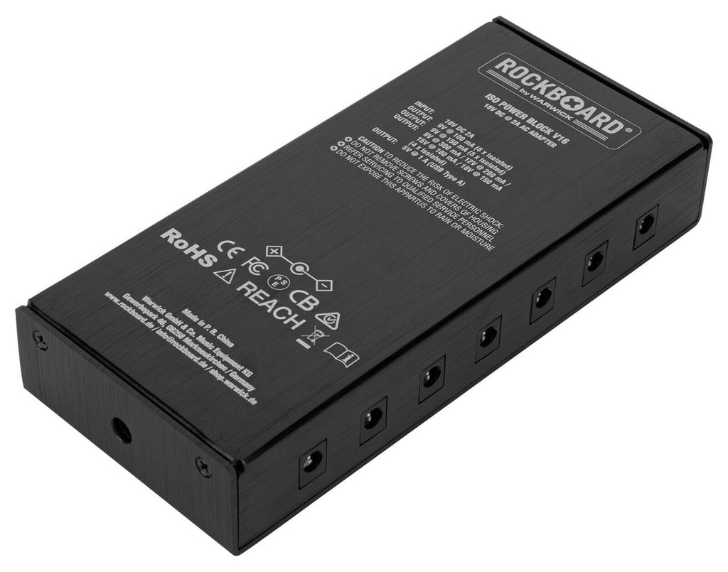 RockBoard ISO Power Block V16 power supply — installed on pedalboard view