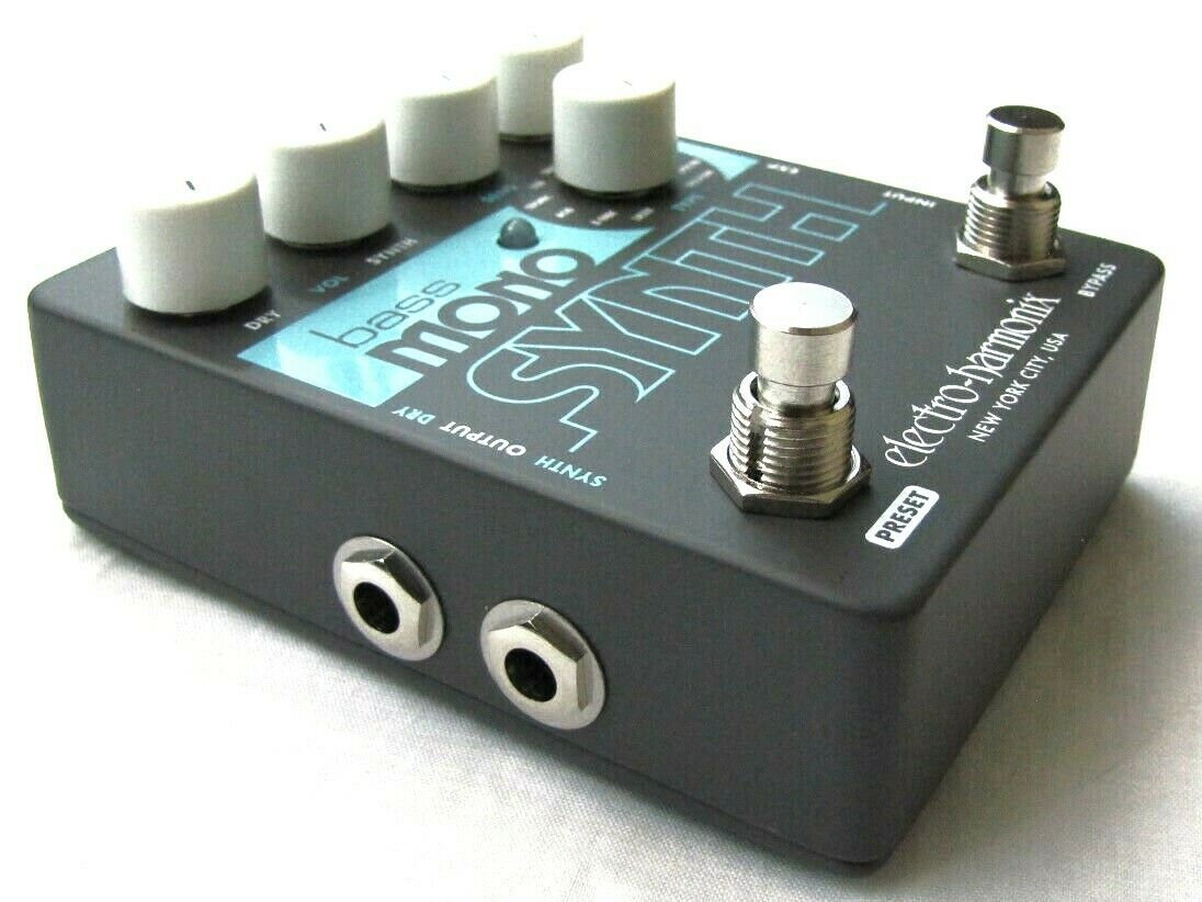 Electro-Harmonix Bass Mono Synth pedal, black, view 3
