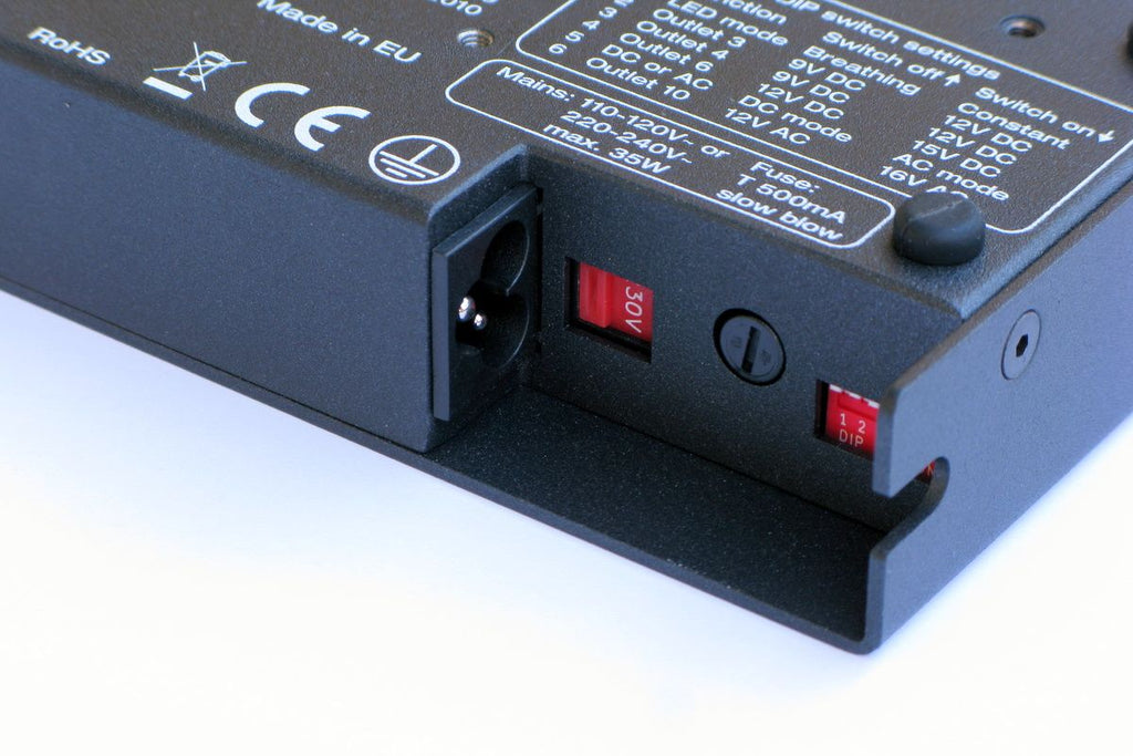 CIOKS AC10 pedal power supply — connector and label detail