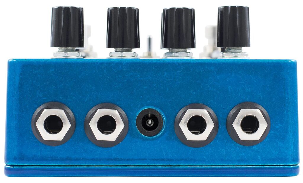 EarthQuaker Avalanche Run V2 delay reverb pedal — jacks view