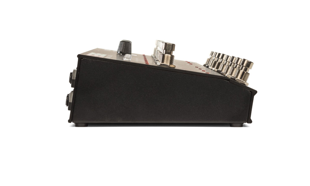 Electro-Harmonix Super Switcher effects hub — connection jacks close-up