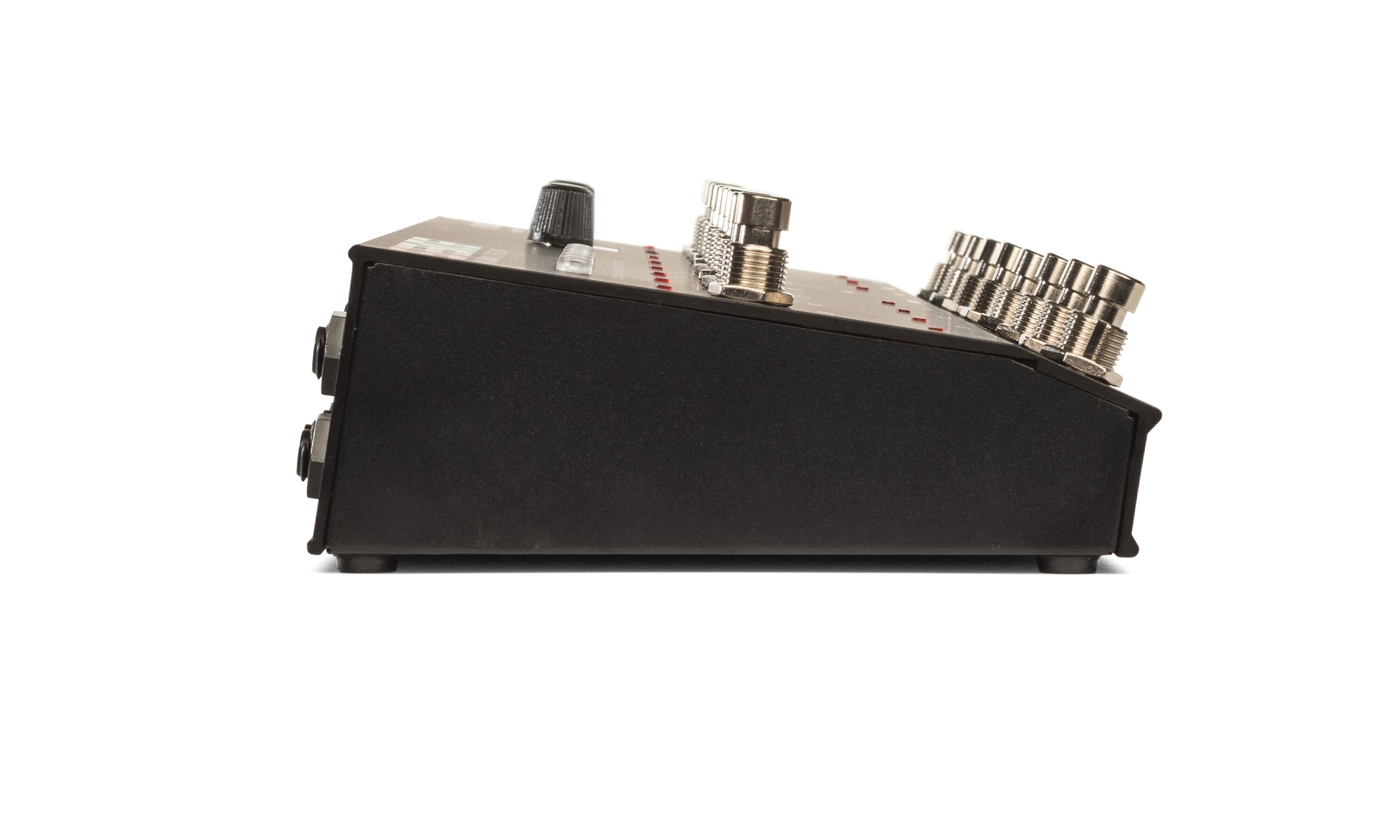 Electro-Harmonix Super Switcher effects hub — connection jacks close-up