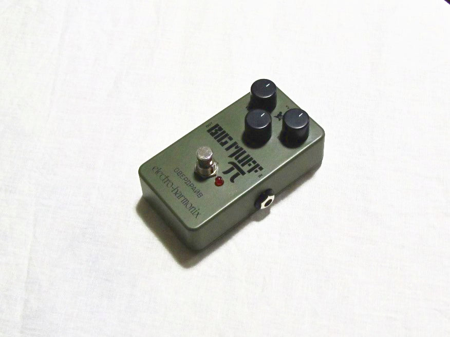 Electro-Harmonix Nano Green Russian Big Muff Pi — top view showing controls