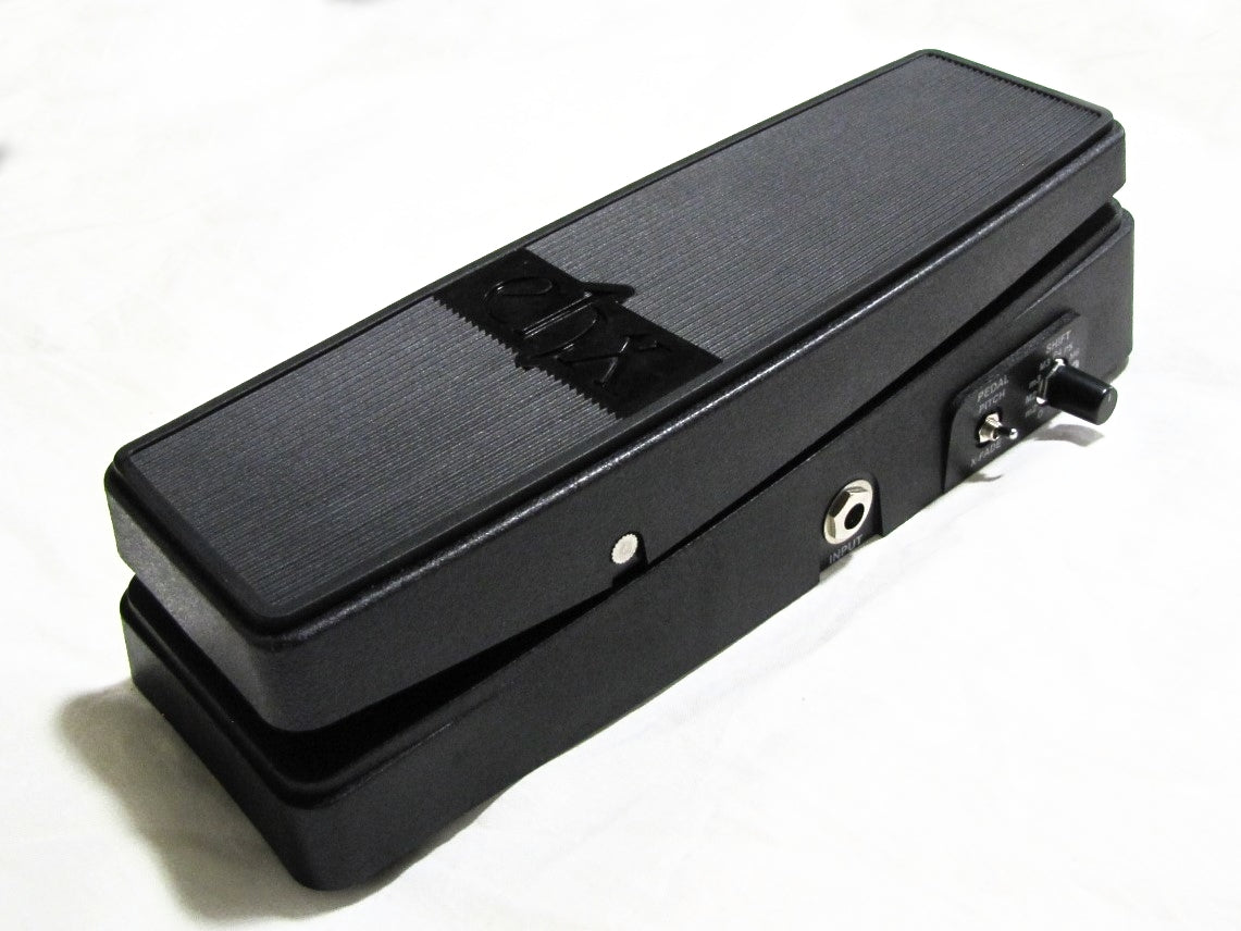 Electro-Harmonix Slammi Plus Pitch Shifter — side view showing controls