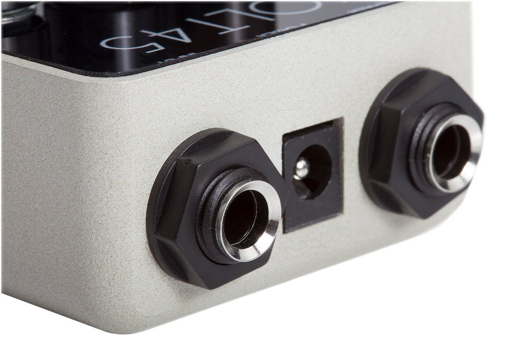 Foxgear Kolt 45 power amplifier pedal — input and speaker output jacks